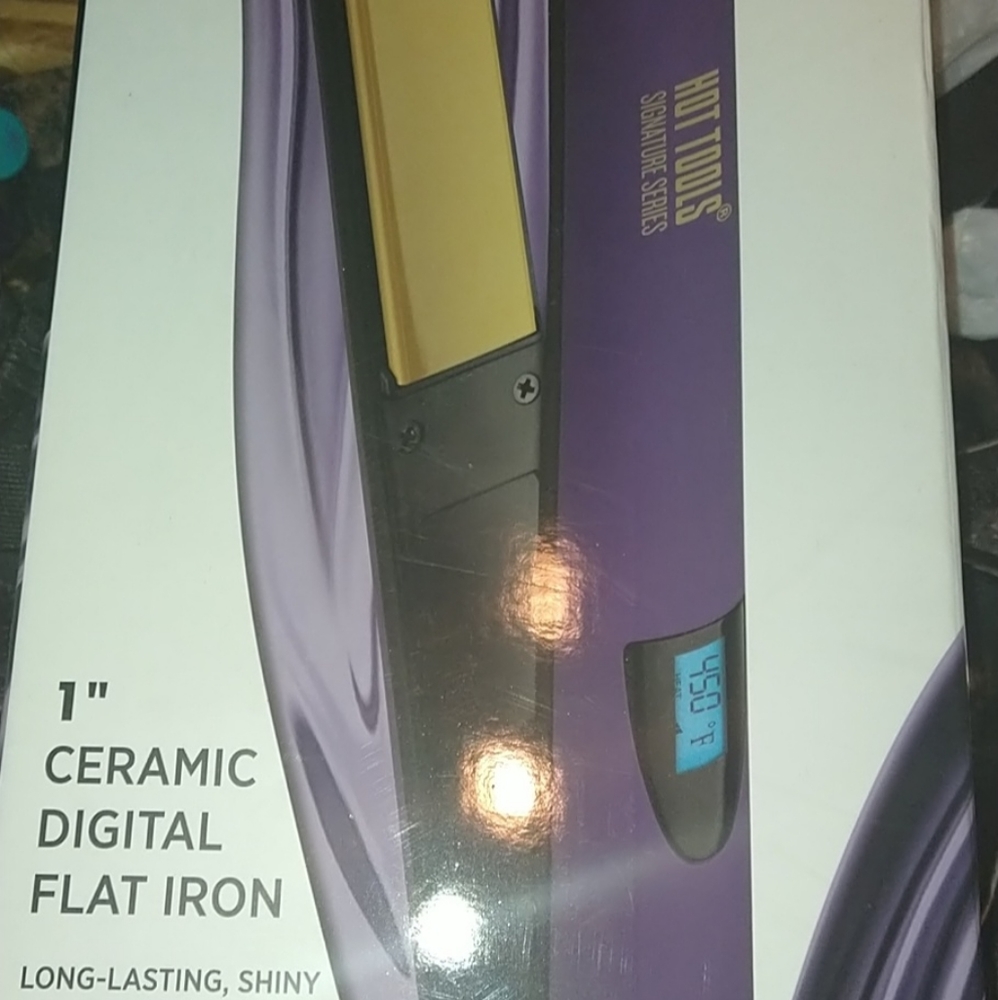 brand new hot tools straightener
